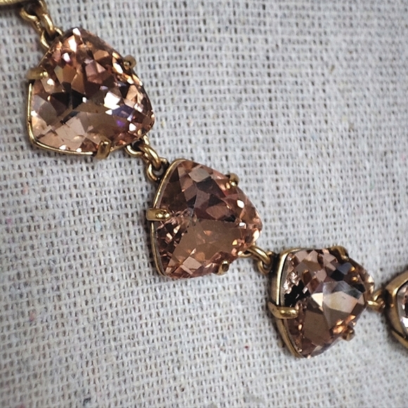 Stella • Dot Stella and Dot Somervell Pink Champagne Triangle Faceted Necklace - Picture 4 of 13